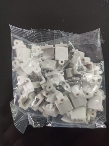 [853] GRAPA PLASTICA RECTA #4 PARA DROP X50 UND.